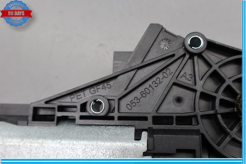 Load image into Gallery viewer, 10-17 BMW 535i GT xDrive Sunroof Moonroof Sliding Glass Motor Drive Unit Oem