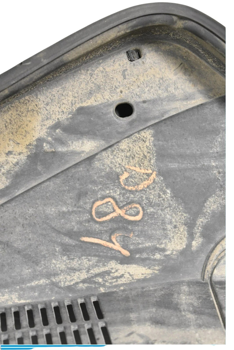 Load image into Gallery viewer, 14-17 Maserati Quattroporte M156 Windshield Wiper Cowl Vent Panel Trim OEM