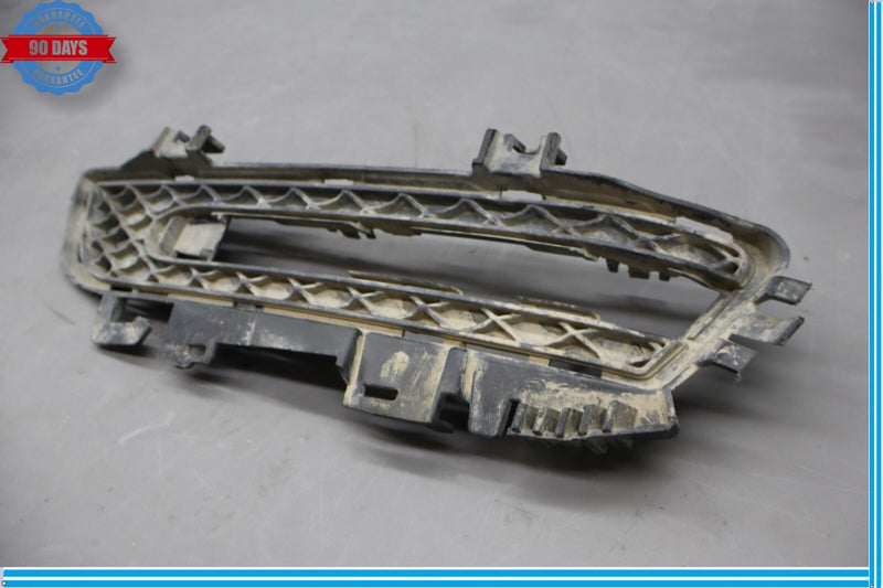 Load image into Gallery viewer, 10-12 Mercedes W207 E350 E550 Front Right Side Fog Light Grille 2078800324 Oem