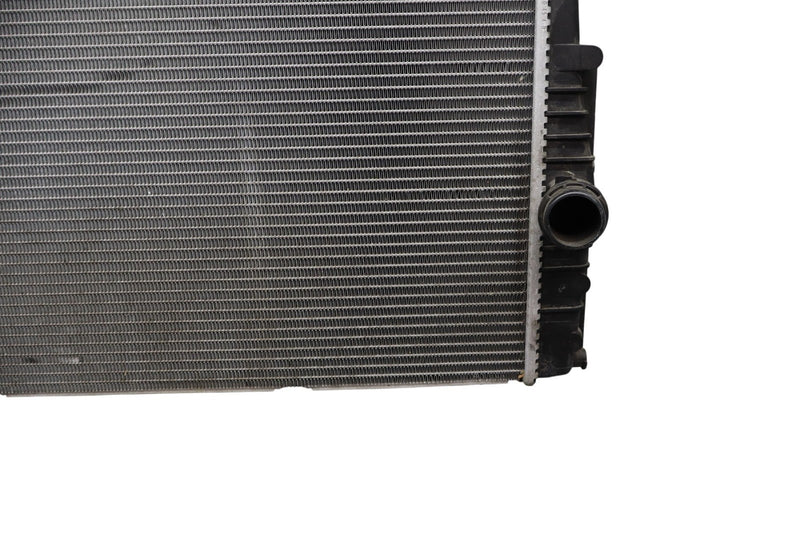 Load image into Gallery viewer, 14-21 BMW i3 i3s I01 REX Front Engine Water Cooling Radiator 17117600520 Oem