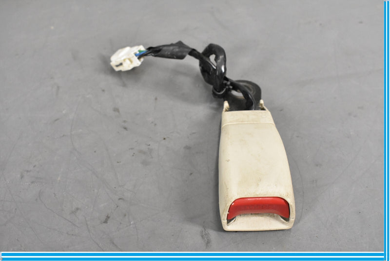 Load image into Gallery viewer, 02-10 Lexus SC430 Left Driver Side Seat Belt Buckle 7338024030 Oem