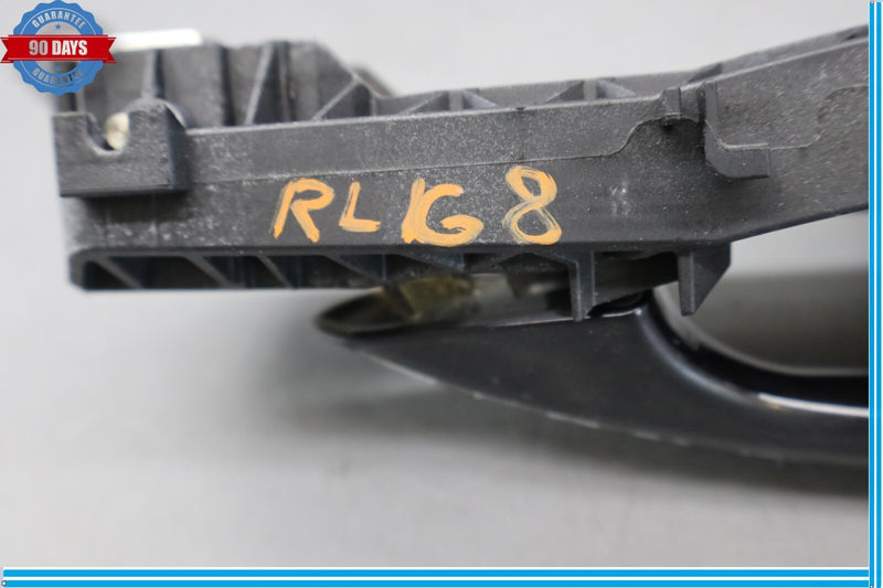 Load image into Gallery viewer, 10-13 Mercedes E350 Rear Left Driver Side Exterior Door Handle Oem
