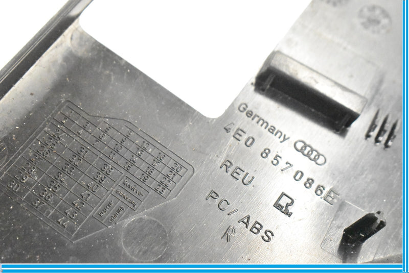 Load image into Gallery viewer, 04 05 06 07 08 09 10 Audi A8 S8 Fuse Box Cover Left Side Dash 4E0857086B OEM