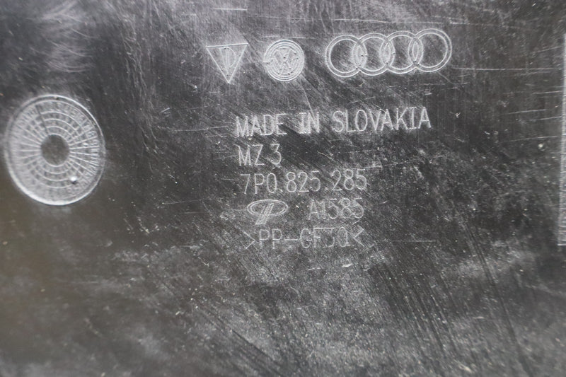 Load image into Gallery viewer, 11-18 Porsche Cayenne Front Engine Under Splash Guard Skid Plate Trim Cover Oem