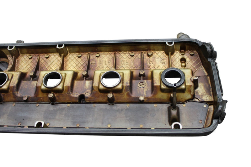 Load image into Gallery viewer, 96-99 Mercedes R129 SL500 5.0L Right Passenger Side Engine Motor Valve Cover Oem