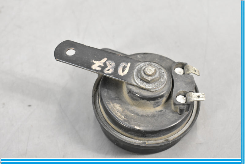 Load image into Gallery viewer, 06-11 Mercedes CLS550 CLS500 W219 High & Low Tone Horn Alarm Signal Oem