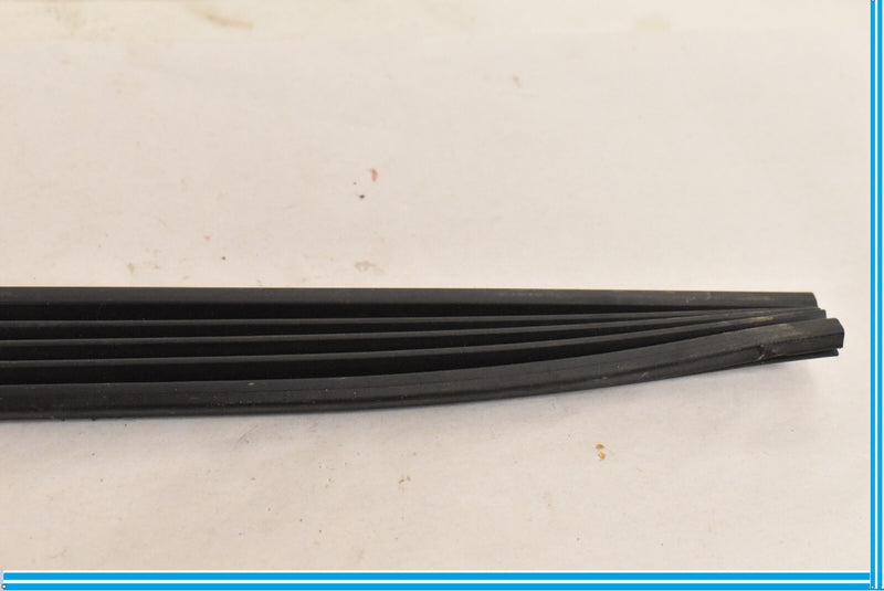 Load image into Gallery viewer, 09-12 BMW 750Li 750i F01 F02 Left Sun Roof Weather Seal Rubber Gasket Seal Oem
