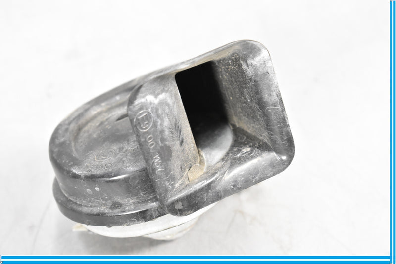 Load image into Gallery viewer, 06-11 Mercedes CLS550 CLS500 W219 High & Low Tone Horn Alarm Signal Oem