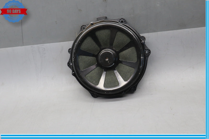 Load image into Gallery viewer, 10-18 Porsche Cayenne 958 Hybrid S Front Right Passenger Side Door Speaker Oem