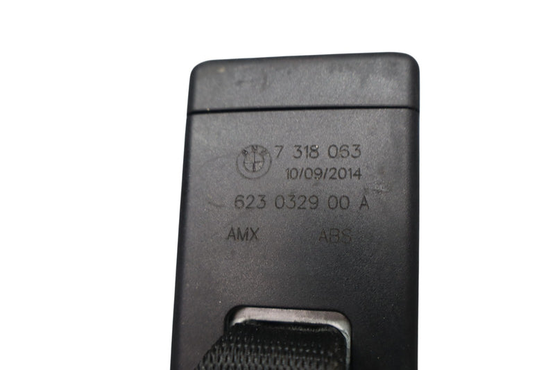 Load image into Gallery viewer, 14-18 BMW X5 F15 Rear Center Seat Belt Seatbelt Buckle Receiver Black Oem