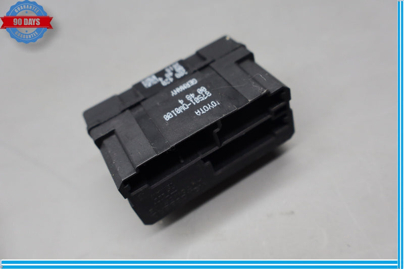 Load image into Gallery viewer, 02-10 Lexus SC430 Front Left Driver Side Seat Heater Control Module Oem
