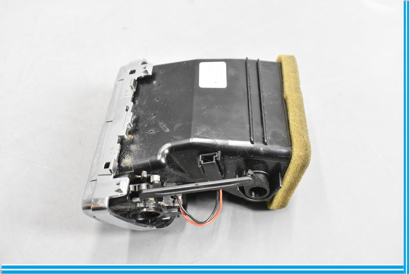 Load image into Gallery viewer, 12-18 Mercedes CLS550 W218 Right Side Dashboard AC A/C Air Vent Oem
