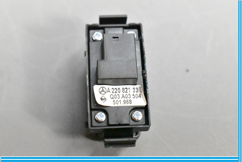 Load image into Gallery viewer, 00-06 MERCEDES W215 C215 CL-CLASS LEFT OR RIGHT WINDOW SWITCH 2208213379 OEM