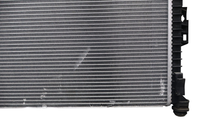Load image into Gallery viewer, 08-17 LR Range Rover Evoque L538 Engine Cooling Radiator Assembly 6G918005FD Oem