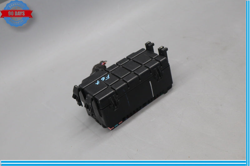Load image into Gallery viewer, 18-21 Buick Enclave Engine Motor Fuse Relay Junction Box Module Oem