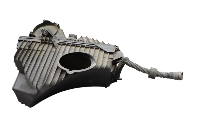 Load image into Gallery viewer, 11-15 Volkswagen Touareg Engine Motor Air Intake Filter Box 7P0129607 Oem