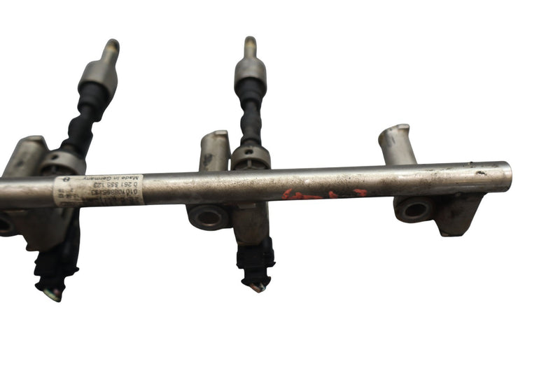 Load image into Gallery viewer, 10-14 Land Rover Range Rover Sport Left Side Fuel Injection Rail Line Oem