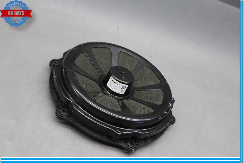 Load image into Gallery viewer, 10-18 Porsche Cayenne 958 Hybrid S Front Right Passenger Side Door Speaker Oem