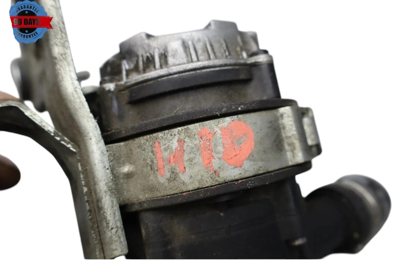 Load image into Gallery viewer, 14-20 Maserati Ghibli Engine Water Coolant Aux Auxiliary Pump 670005347 Oem