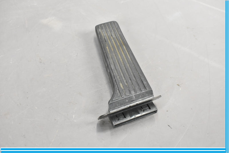 Load image into Gallery viewer, 07-12 Lexus LS460 Gas Accelerator Throttle Pedal Pad Oem