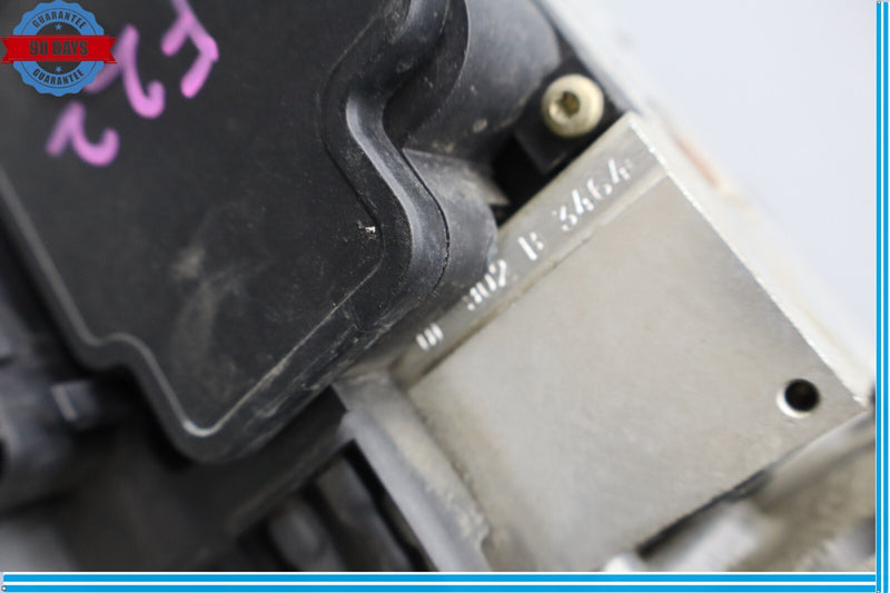Load image into Gallery viewer, 00-03 Mercedes W210 E320 E430 ABS Anti Lock Brake Pump Hydraulic Oem