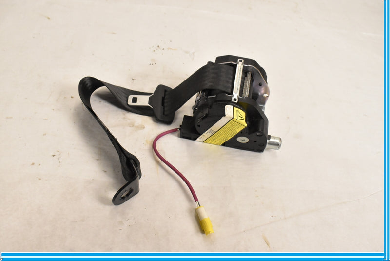 Load image into Gallery viewer, 05-08 Maserati Quattroporte M139 Rear Left Or Right Seat Belt Retractor Oem