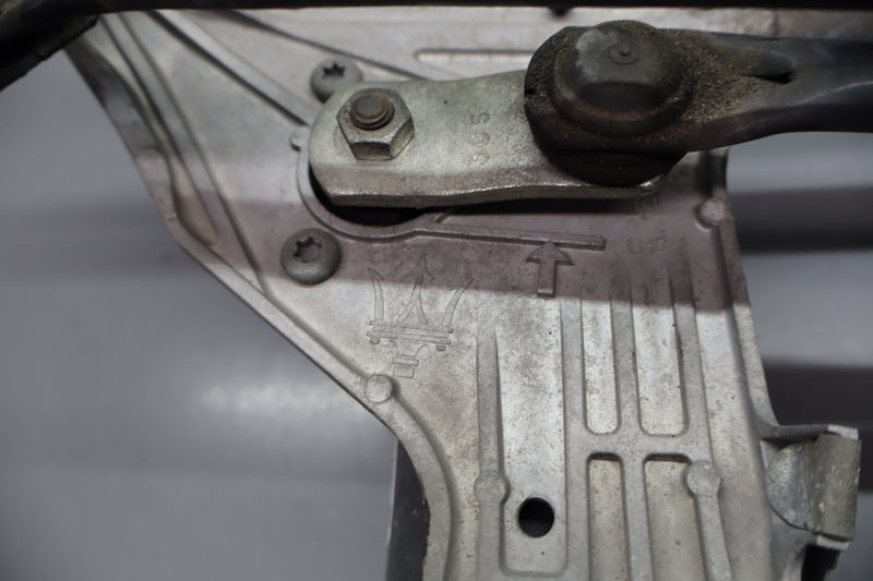 Load image into Gallery viewer, 14-20 Maserati Ghibli M157 Front Windshield Wiper Motor Linkage 670007561 Oem