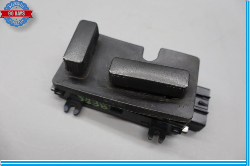 Load image into Gallery viewer, 03-07 Hummer H2 Front Right Passenger Seat Adjustment Control Switch Oem