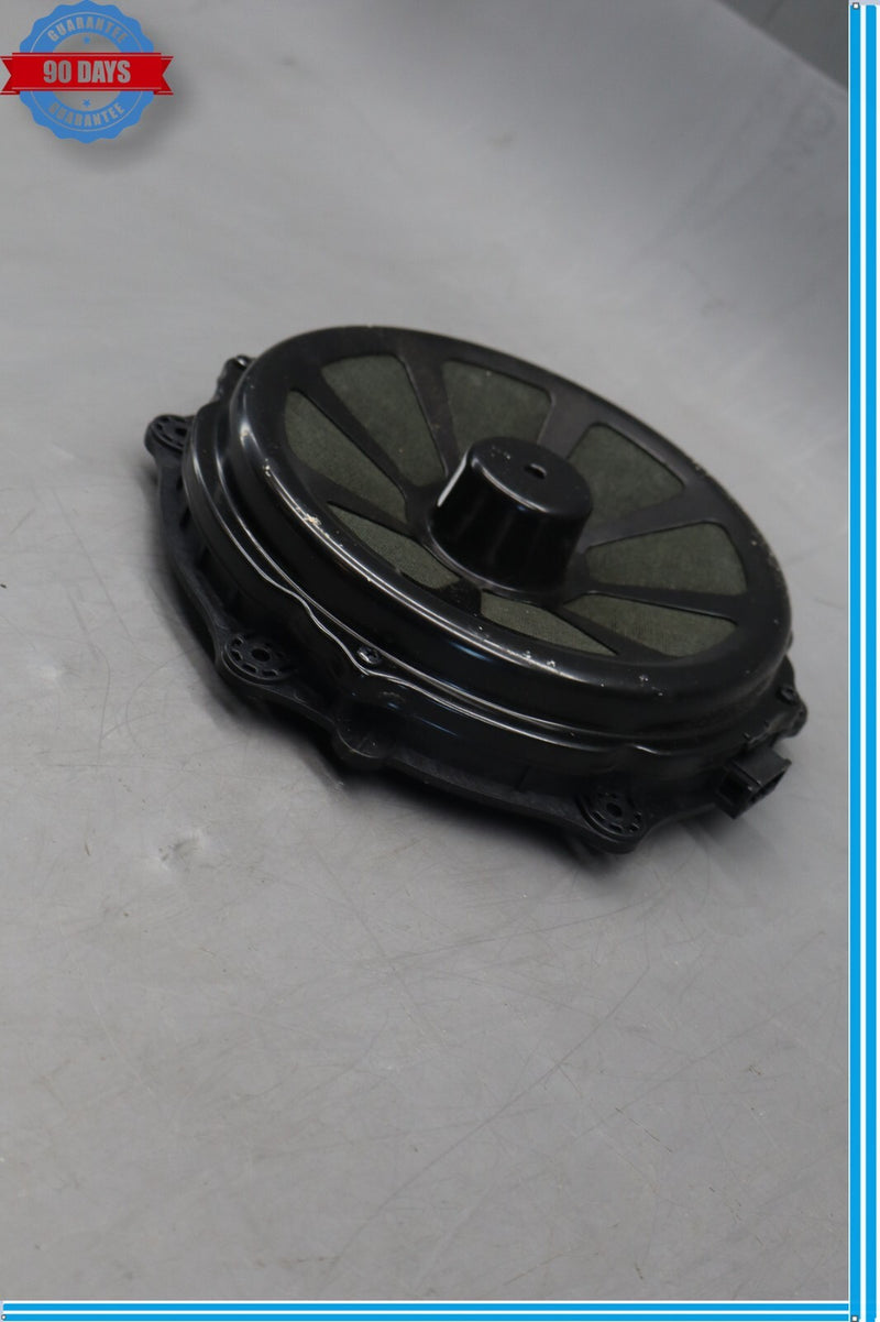 Load image into Gallery viewer, 10-18 Porsche Cayenne 958 Hybrid S Front Right Passenger Side Door Speaker Oem