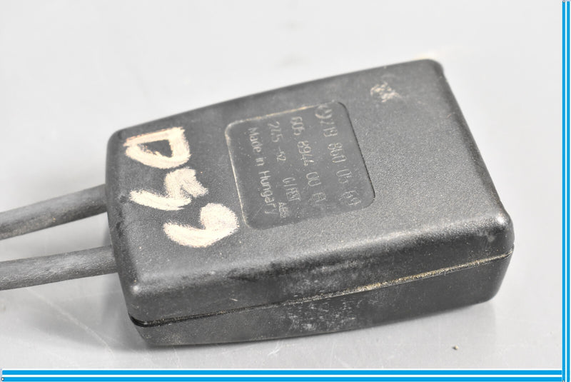 Load image into Gallery viewer, 06-11 Mercedes CLS550 CLS500 W219 Rear Left Side Seat Belt Seatbelt Buckle Oem