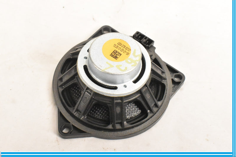 Load image into Gallery viewer, 09-15 BMW F01 F02 F07 750i 750Li Door Audio Radio Speaker 65139141501 Oem