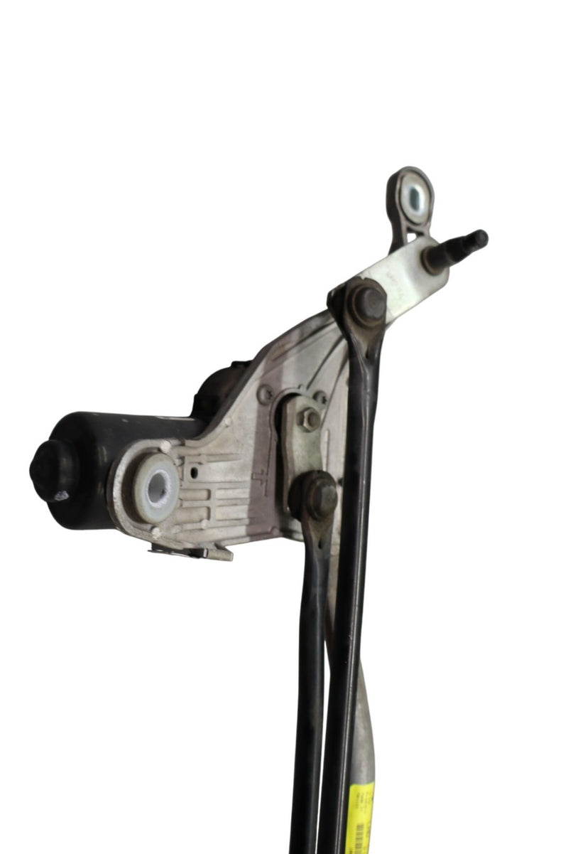 Load image into Gallery viewer, 14-20 Maserati Ghibli M157 Front Windshield Wiper Motor Linkage 670007561 Oem