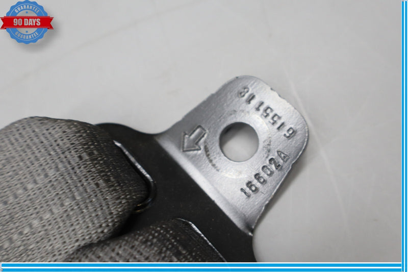 Load image into Gallery viewer, 18-21 Buick Enclave Rear 3rd Row Seat Belt Center Buckle 84438642 Oem