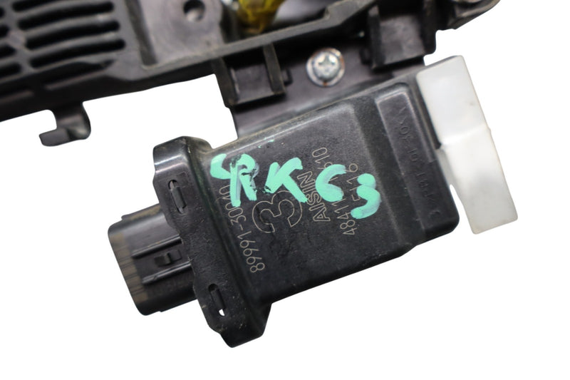 Load image into Gallery viewer, 06-11 Lexus GS350 GS460 Right Passenger Side Exterior Door Handle Keyless Oem