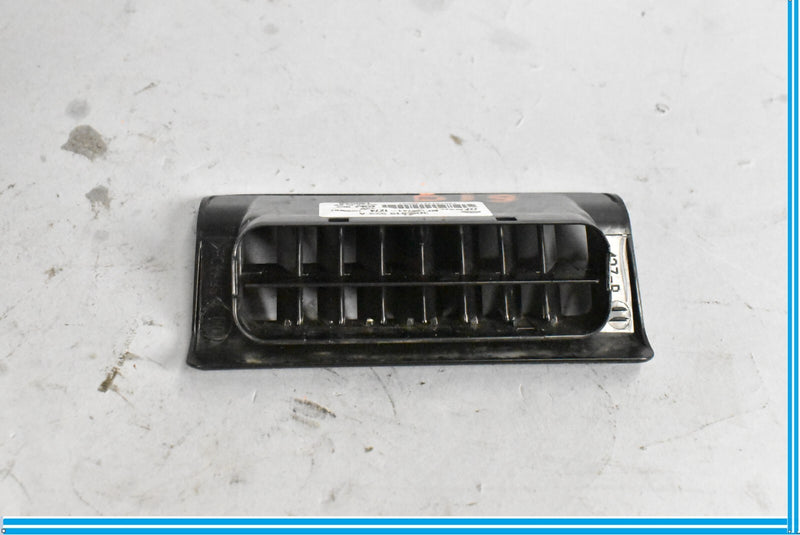 Load image into Gallery viewer, 2003-2011 Bentley Continental Foot Well Air Vent Grille 3D0819923A Oem