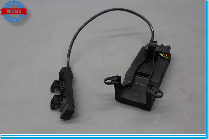 Load image into Gallery viewer, 03-06 Mercedes R230 SL500 SL55 Right Door Keyless Go Entry Antenna Module Oem
