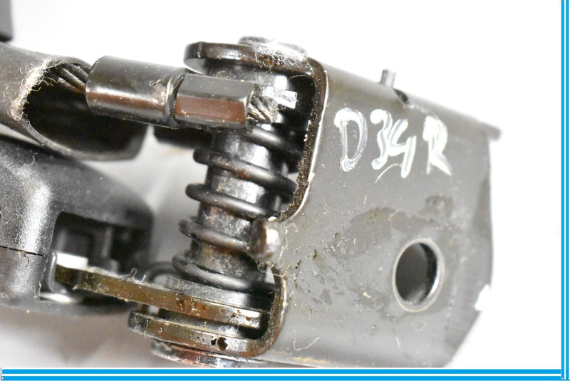 Load image into Gallery viewer, 2014 - 2018 MERCEDES CLA45 W117 REAR RIGHT SIDE SEATBELT SEAT BELT BUCKLE OEM