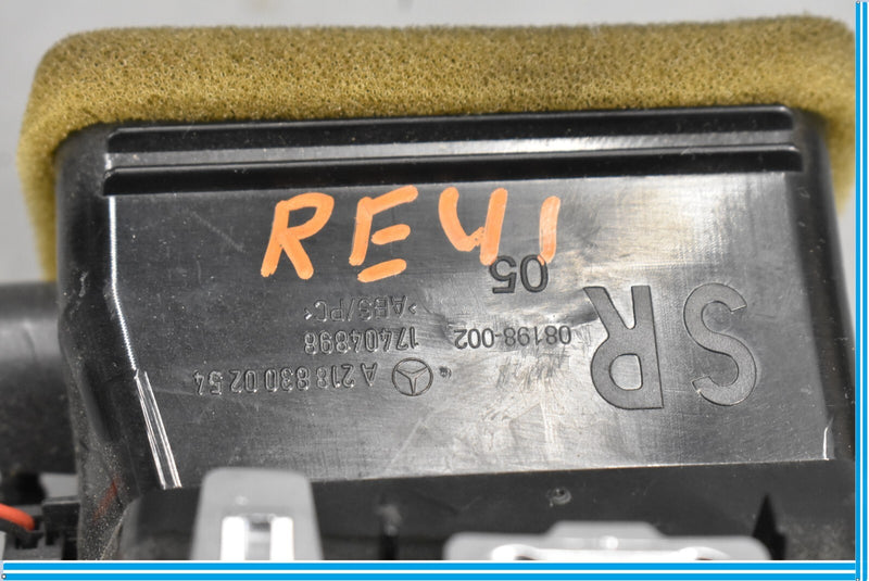 Load image into Gallery viewer, 12-18 Mercedes CLS550 W218 Right Side Dashboard AC A/C Air Vent Oem