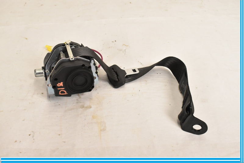 Load image into Gallery viewer, 05-08 Maserati Quattroporte M139 Rear Left Or Right Seat Belt Retractor Oem