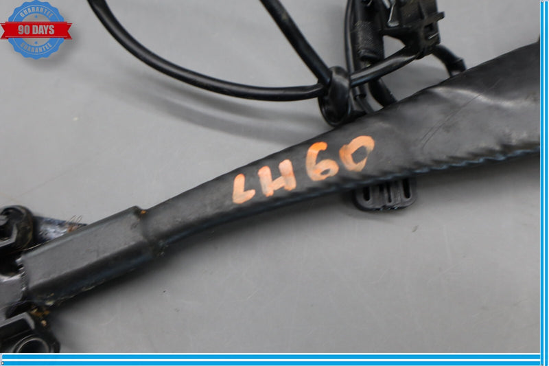 Load image into Gallery viewer, 12-18 Audi A6 Front Left Driver Side Side Belt Seatbelt Buckle Receiver Oem