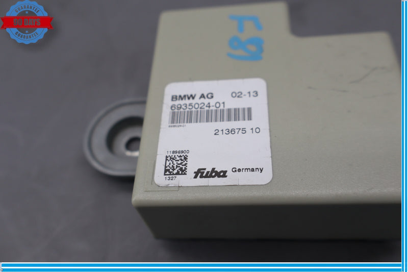 Load image into Gallery viewer, 08-18 BMW 528i 535i F10 Rear Antenna Backup Control Module Unit 6935024 Oem