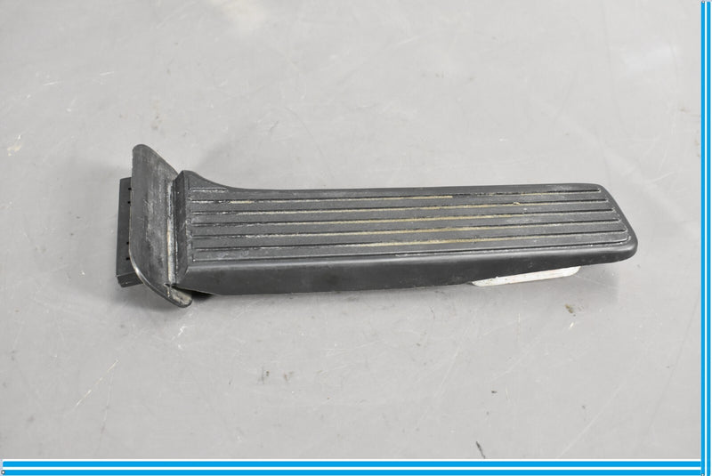 Load image into Gallery viewer, 07-12 Lexus LS460 Gas Accelerator Throttle Pedal Pad Oem