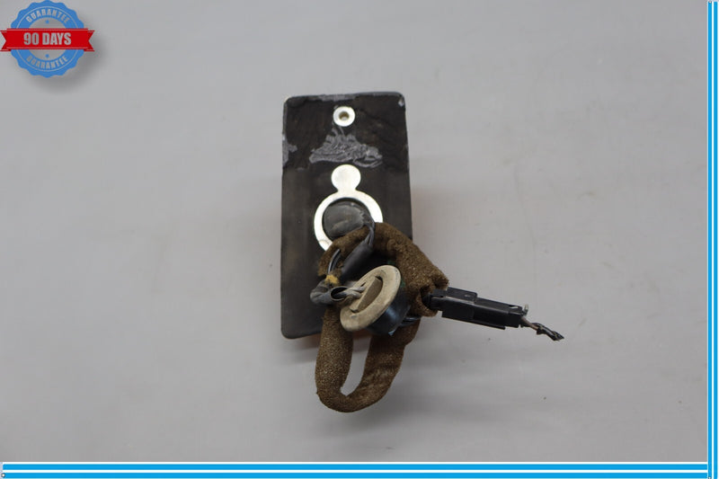 Load image into Gallery viewer, 03-09 HUMMER H2 Front Right Side Roof Clearance Marker Lamp Light Oem