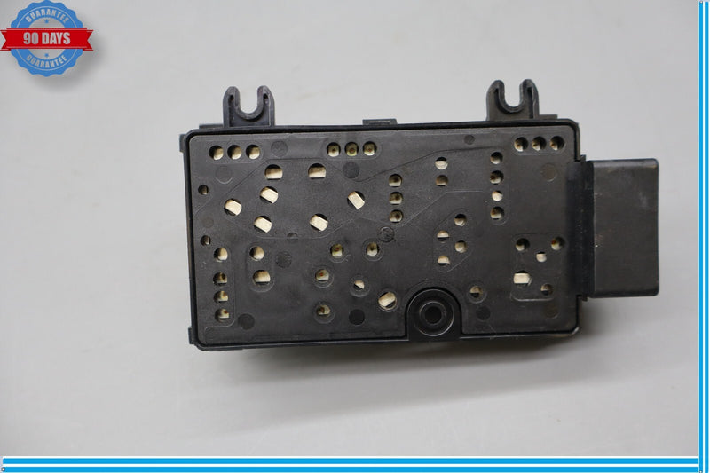 Load image into Gallery viewer, 03-07 Hummer H2 Front Right Passenger Seat Adjustment Control Switch Oem