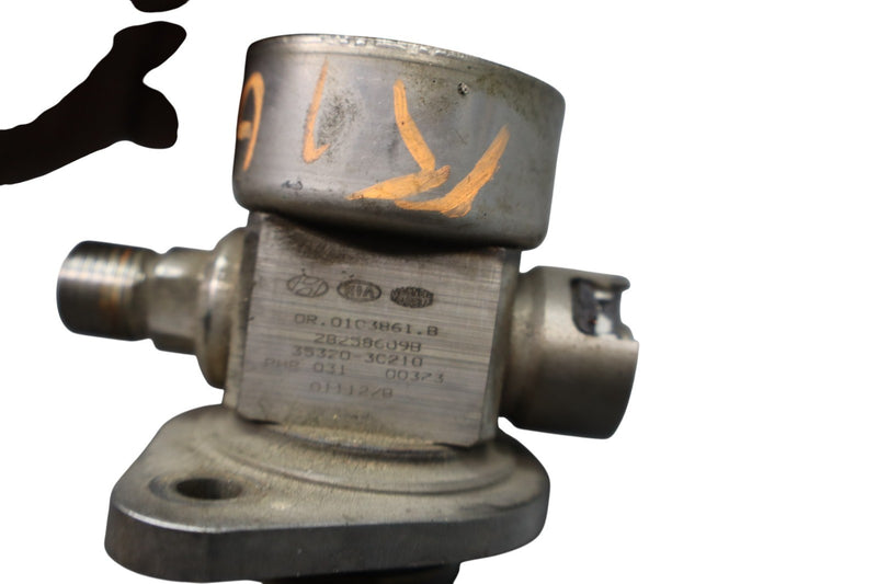 Load image into Gallery viewer, 09-13 Hyundai Equus Genesis High Pressure Fuel Pump 353203C210 Oem