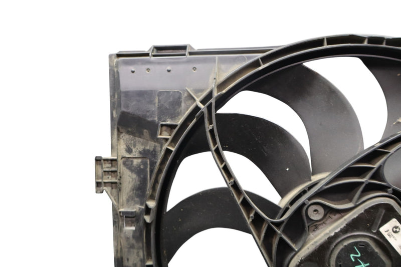 Load image into Gallery viewer, 12-18 BMW 320i 328i F30 Front Radiator Cooling Fan Shroud Assembly 7640511 Oem