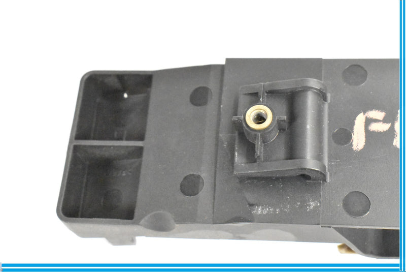 Load image into Gallery viewer, 01 JAGUAR XK8 RIGHT FRONT INTERIOR DOOR HANDLE ASSEMBLY