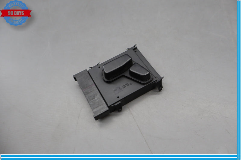 Load image into Gallery viewer, 14-20 Maserati Ghibli Levante Front Right Side Seat Control Switch Module Oem