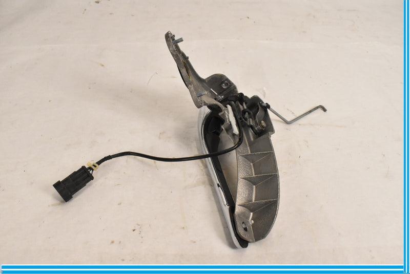 Load image into Gallery viewer, 04-08 Maserati Quattroporte Front Left Driver Exterior Door Handle Oem