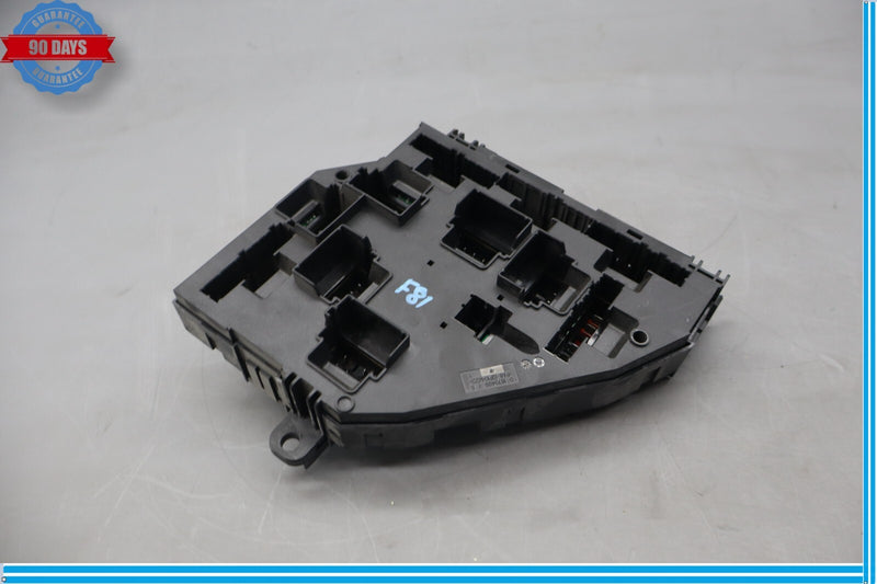 Load image into Gallery viewer, 12-17 BMW 528i 535i F10 Rear Power Distribution Fuse Box Module Unit Oem